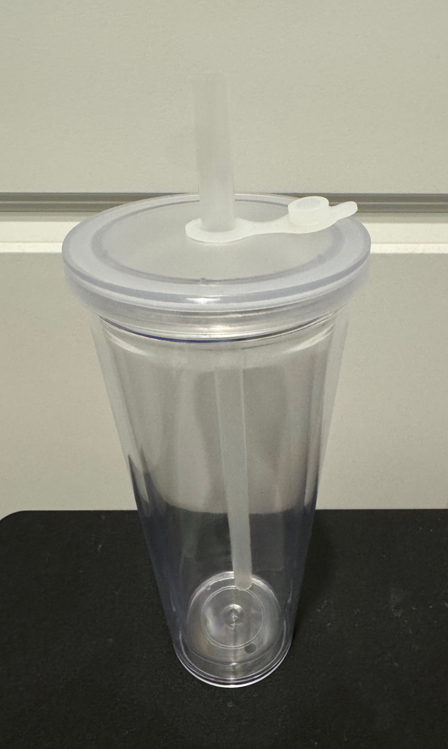 24oz acrylic snowglobe new lid style (wider straw)