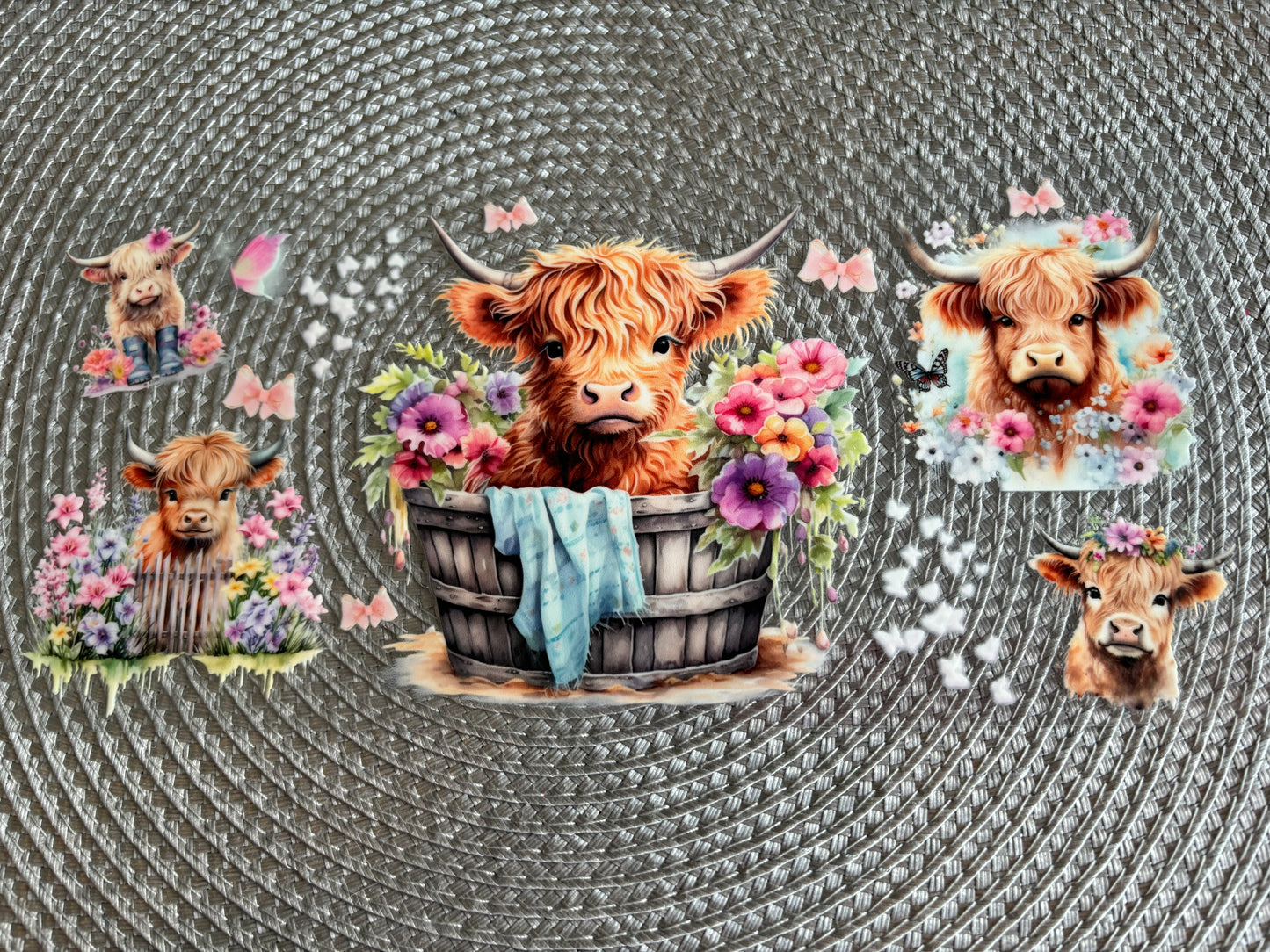 Floral highland cow |UV DTF 16oz glass can wrap