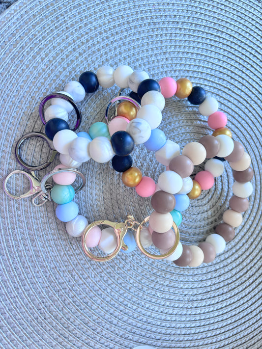 Build a wristlet
