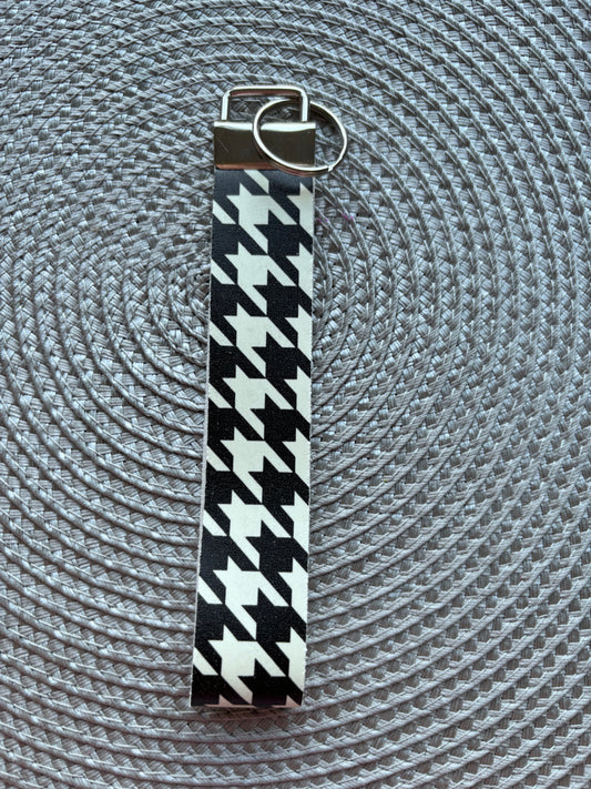 Glow in the dark wristlet