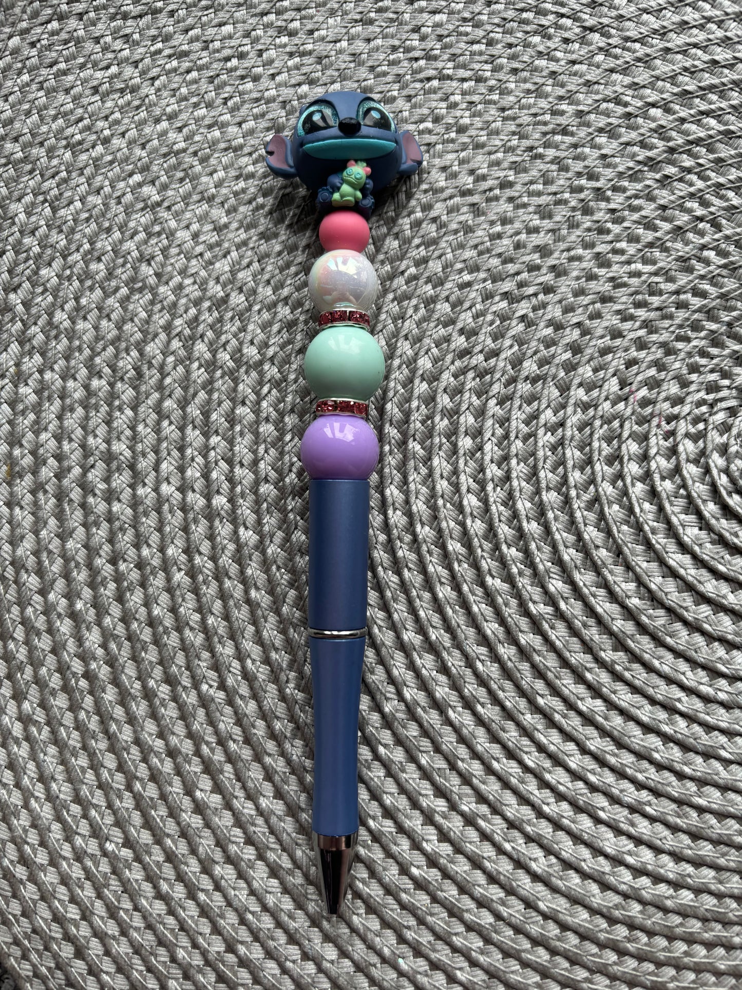 blue alien pen